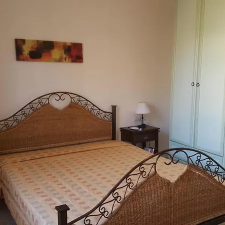 Casa Angy * 布多尼